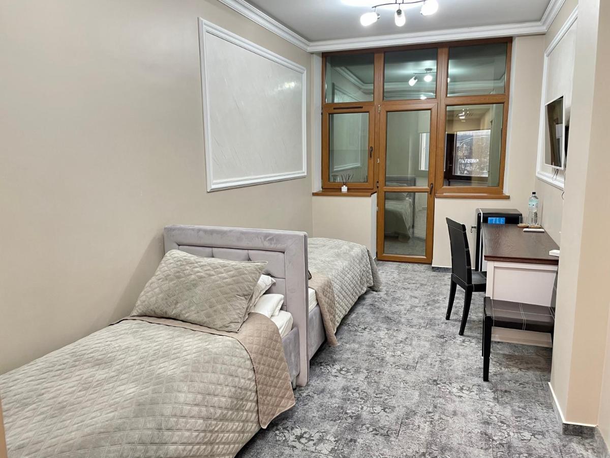 Hotel Acaem Kiszyniów Zewnętrze zdjęcie