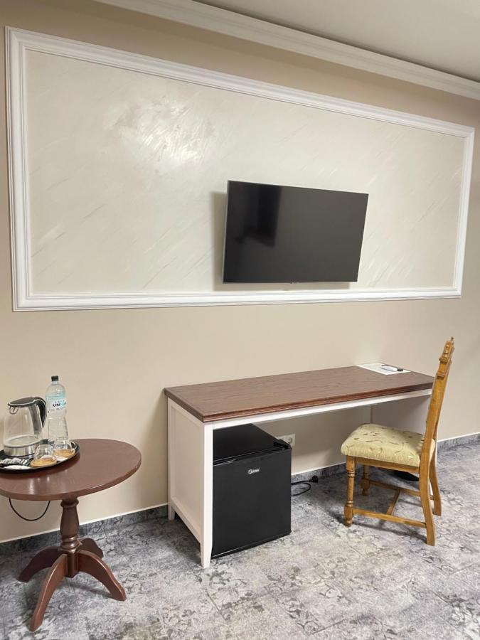 Hotel Acaem Kiszyniów Zewnętrze zdjęcie